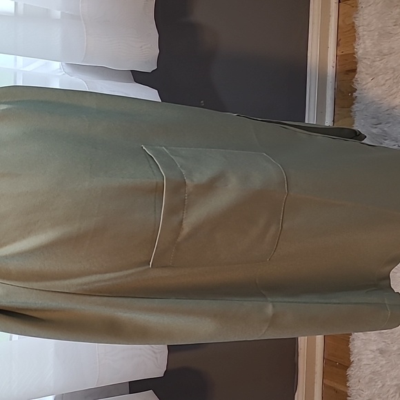 Favlux Fashion Women's Wrap Top with Pockets - Picture 5 of 7